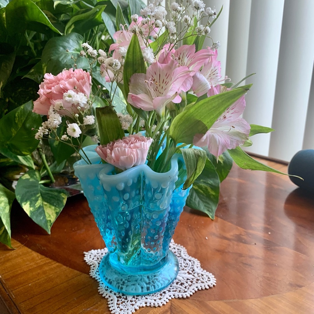 Fenton Hobnob Bud Vase